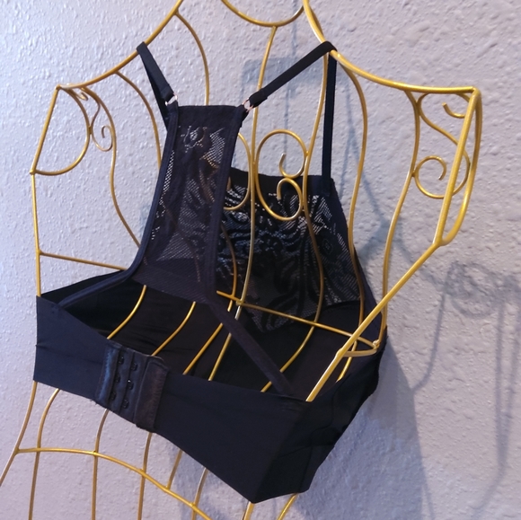 Urban Outfitters Lace Bra NWOT - Small - Picture 5 of 10